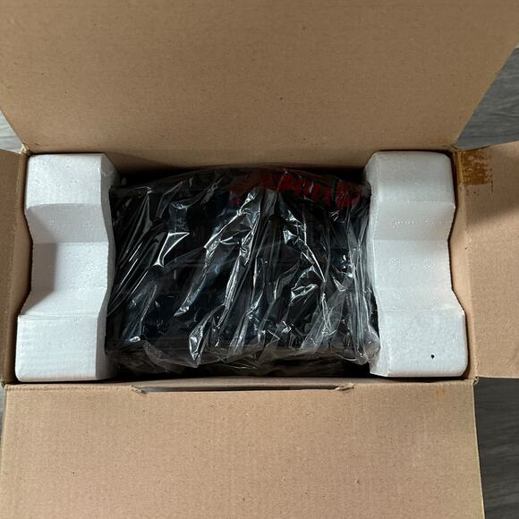 VillaWare 5555-03 Mickeys Sandwich Maker with Original Recipe Booklet and Box - Picture 7 of 7